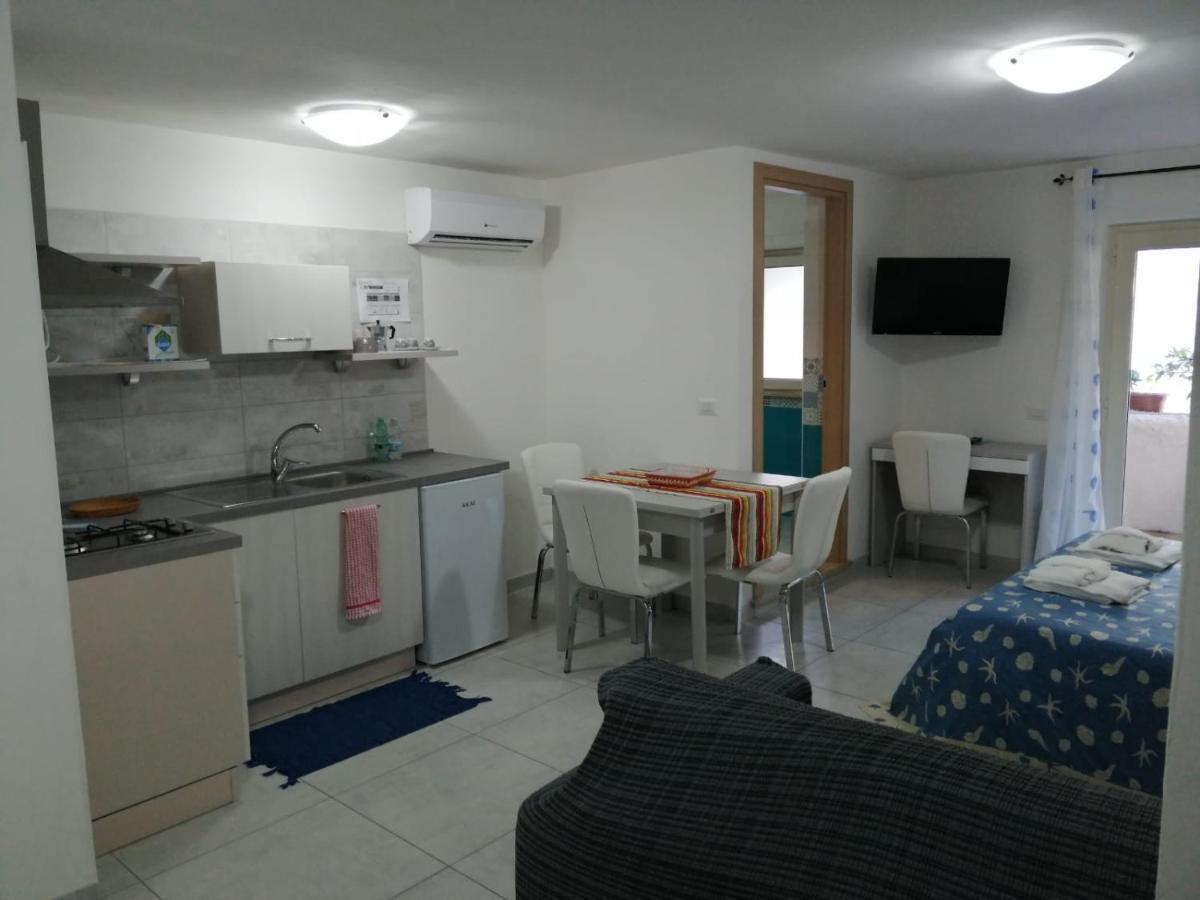 Monolocale Tirreno Studio Seafront Formia Bagian luar foto